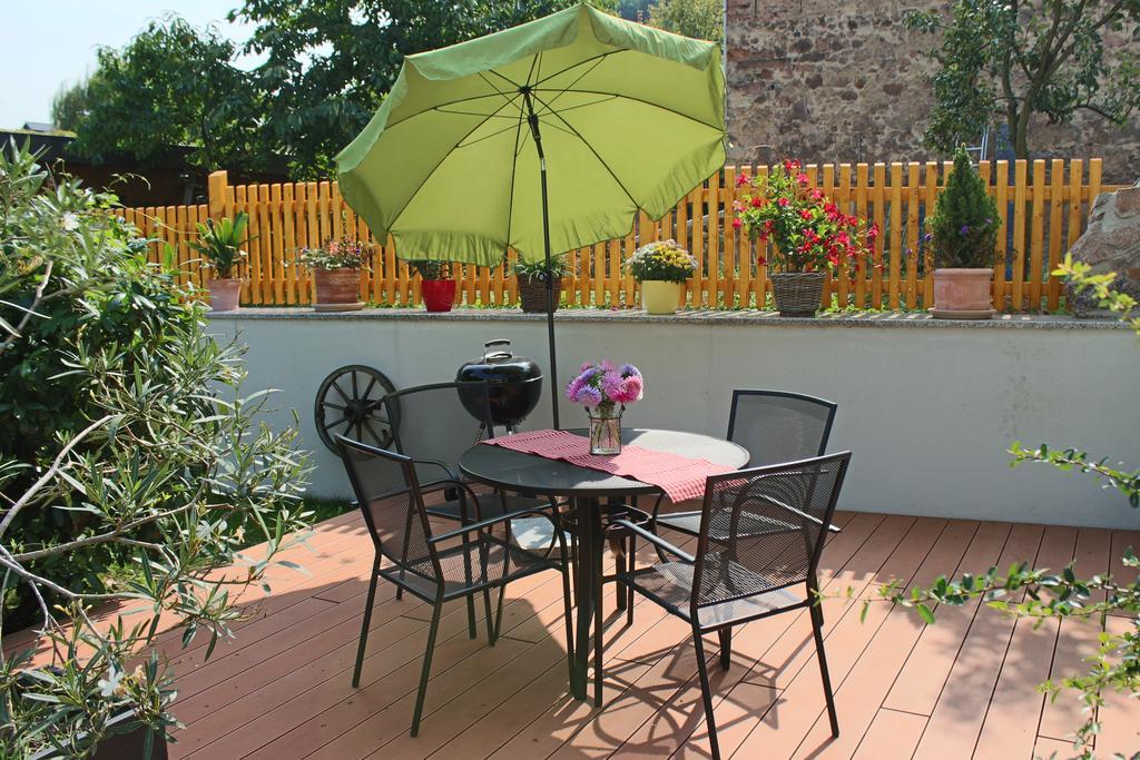 Ferienhof Graefe - 3-Seiten Hof Mit Grossem Garten, Pool & Sauna Meissen Ngoại thất bức ảnh